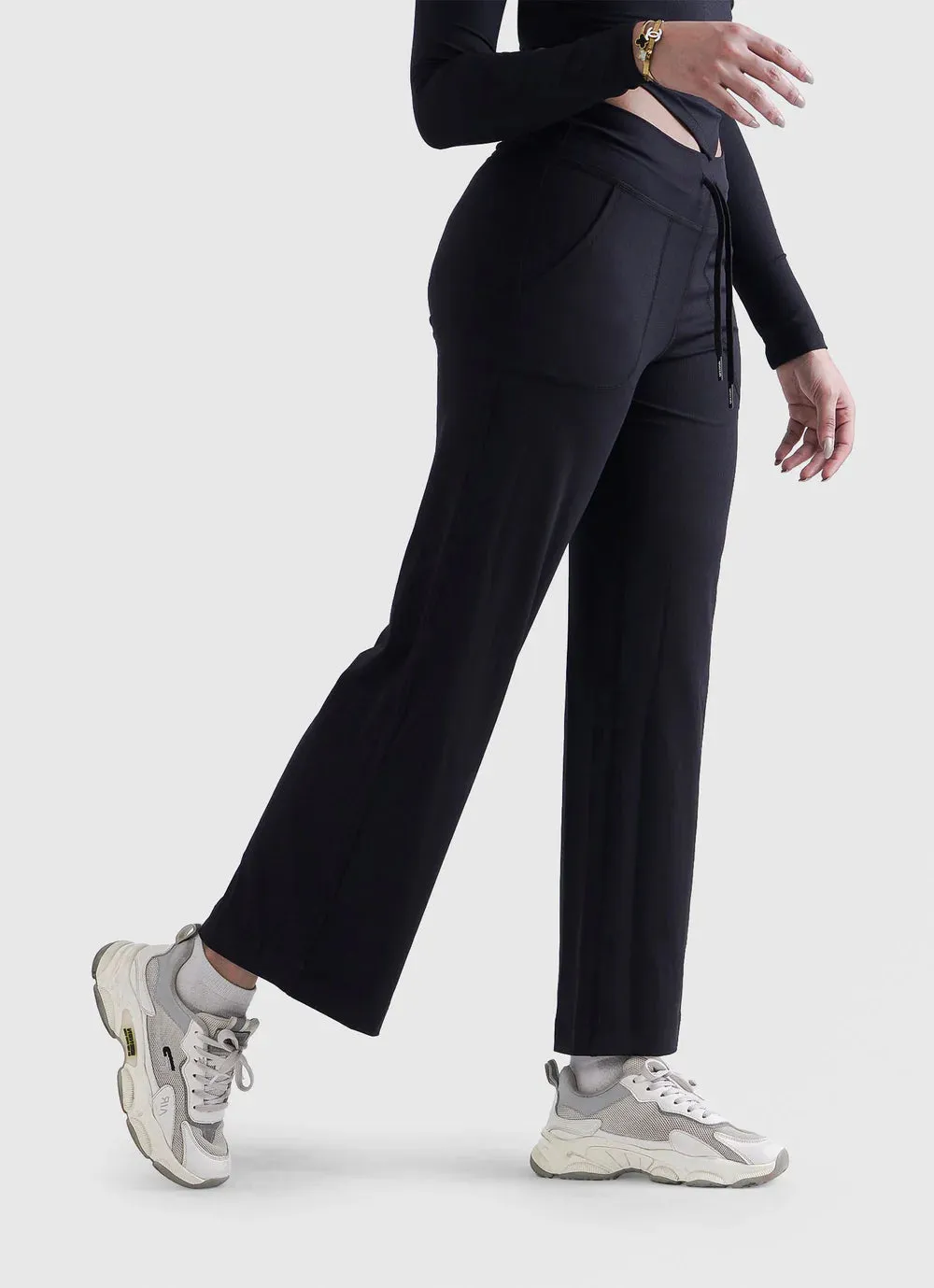 Adapt Flared Leggings - Black