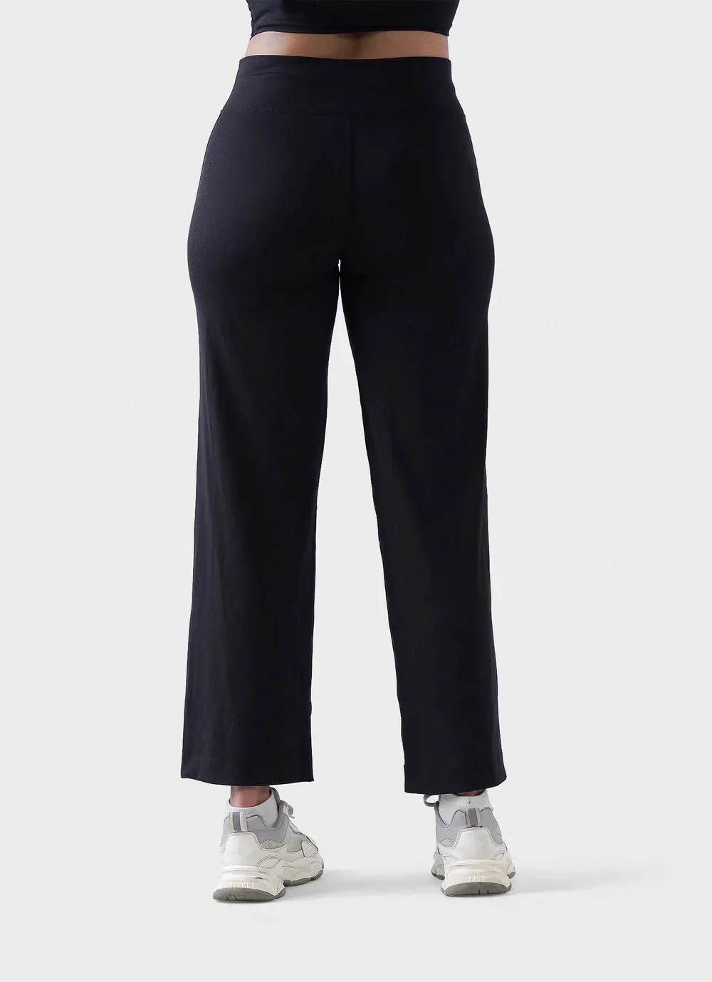 Adapt Flared Leggings - Black