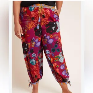 Anthropologie Joanie Harem pants in novelty size L