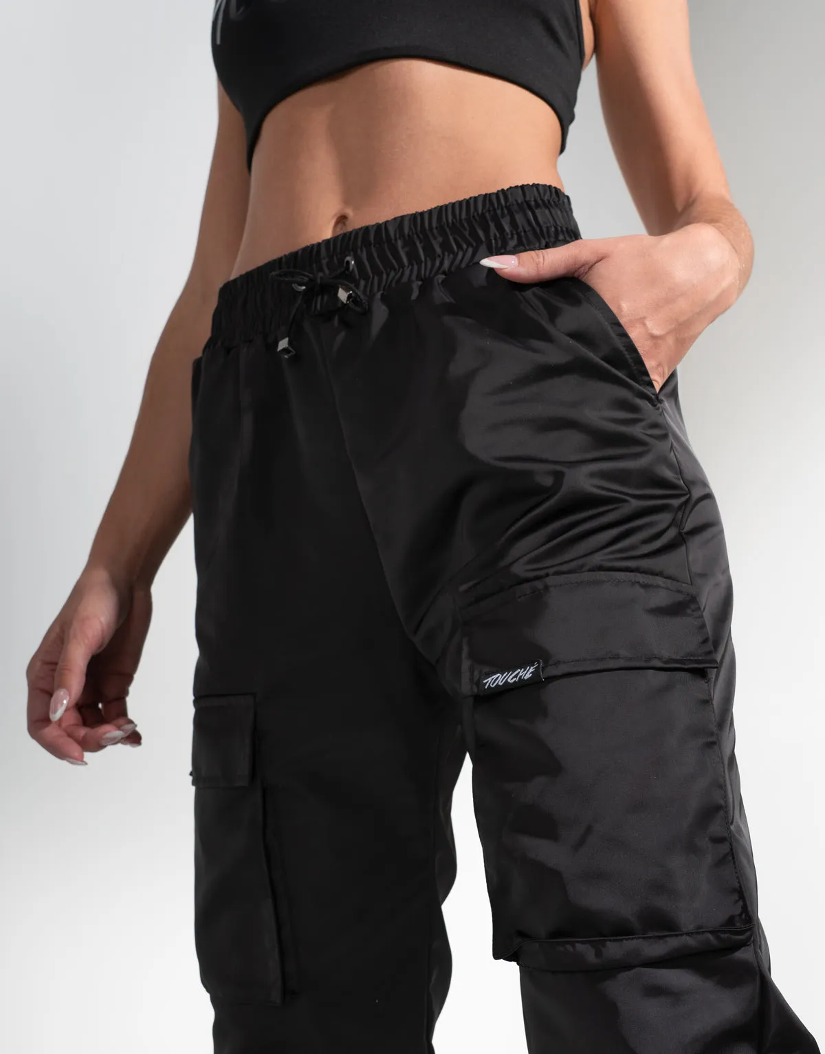 BLACK CARGO JOGGER