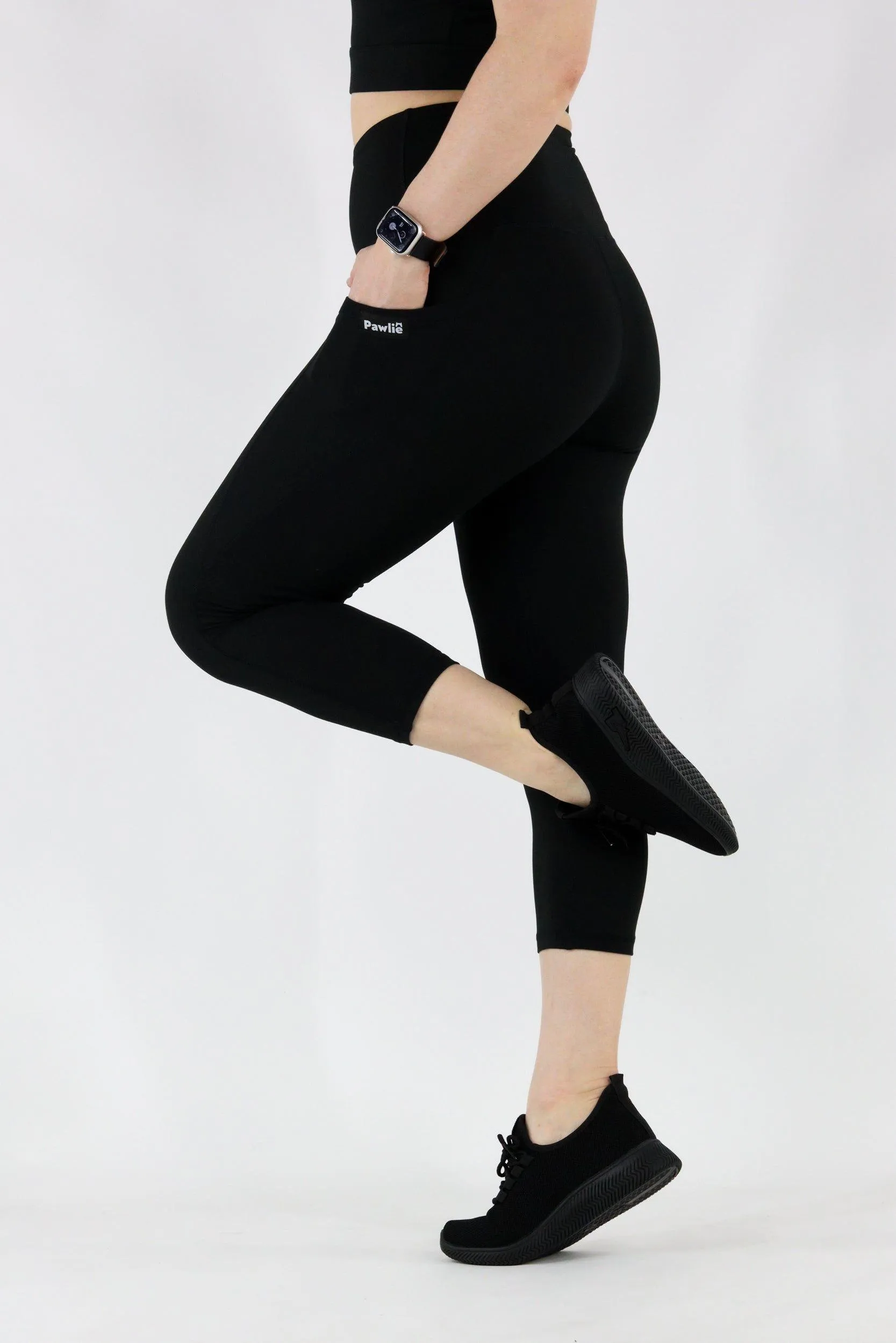 Black - Hybrid 2.0 - Leg Pockets - Capri Leggings