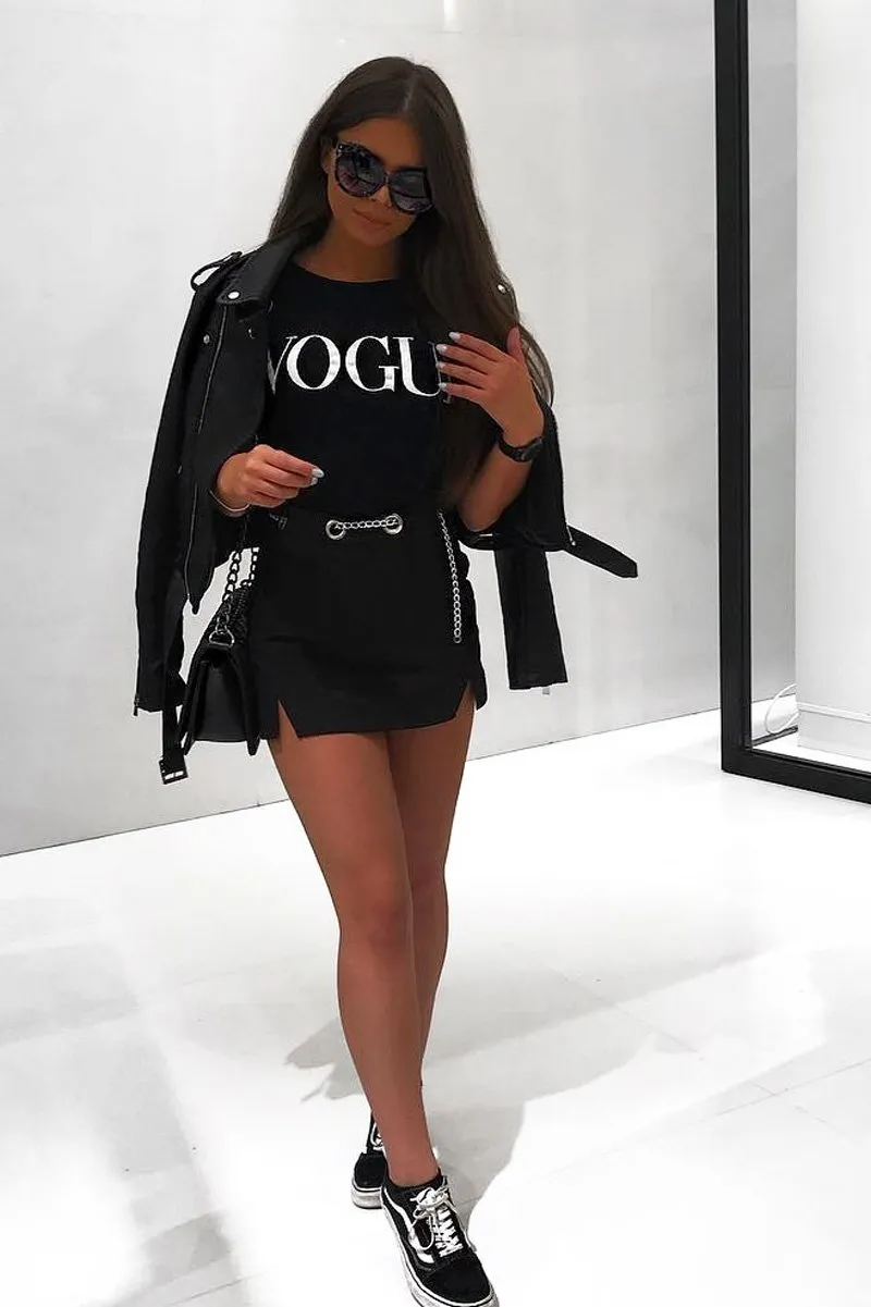 Black Vogue Slogan Top - Birda