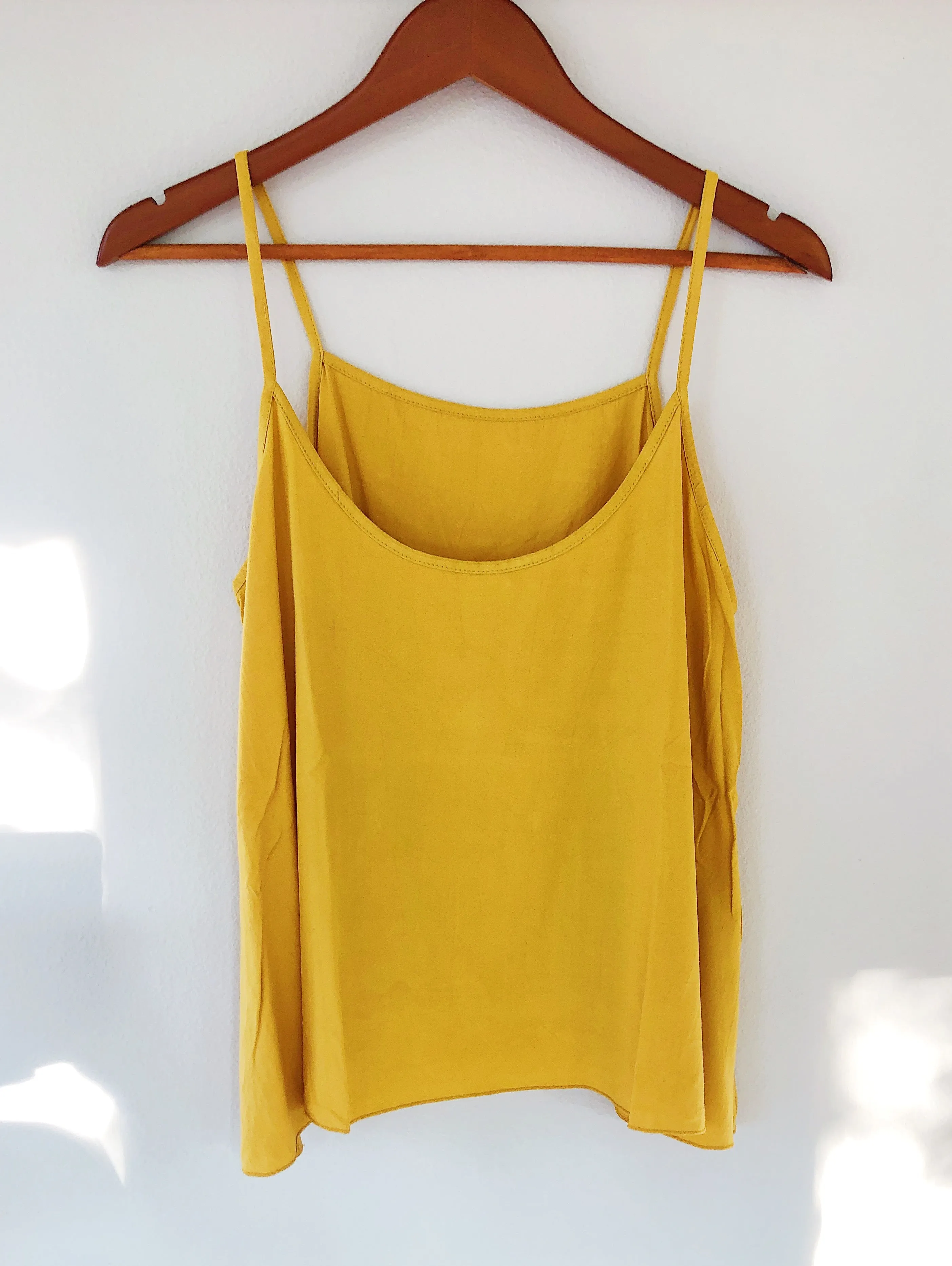 CAMILLE IN MANGO