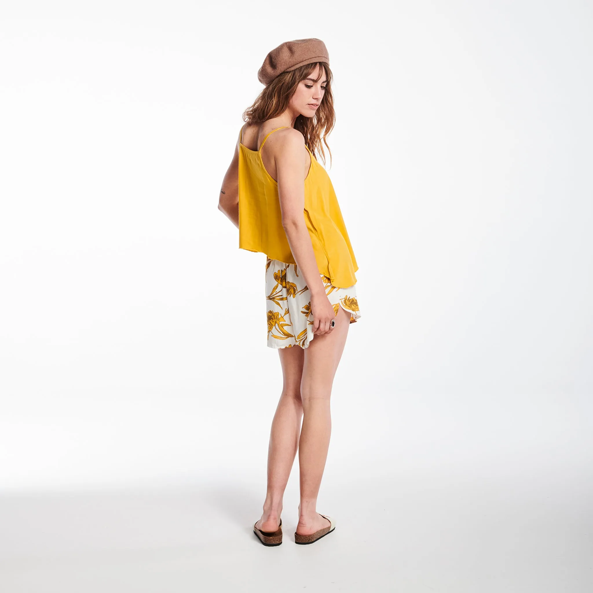 CAMILLE IN MANGO