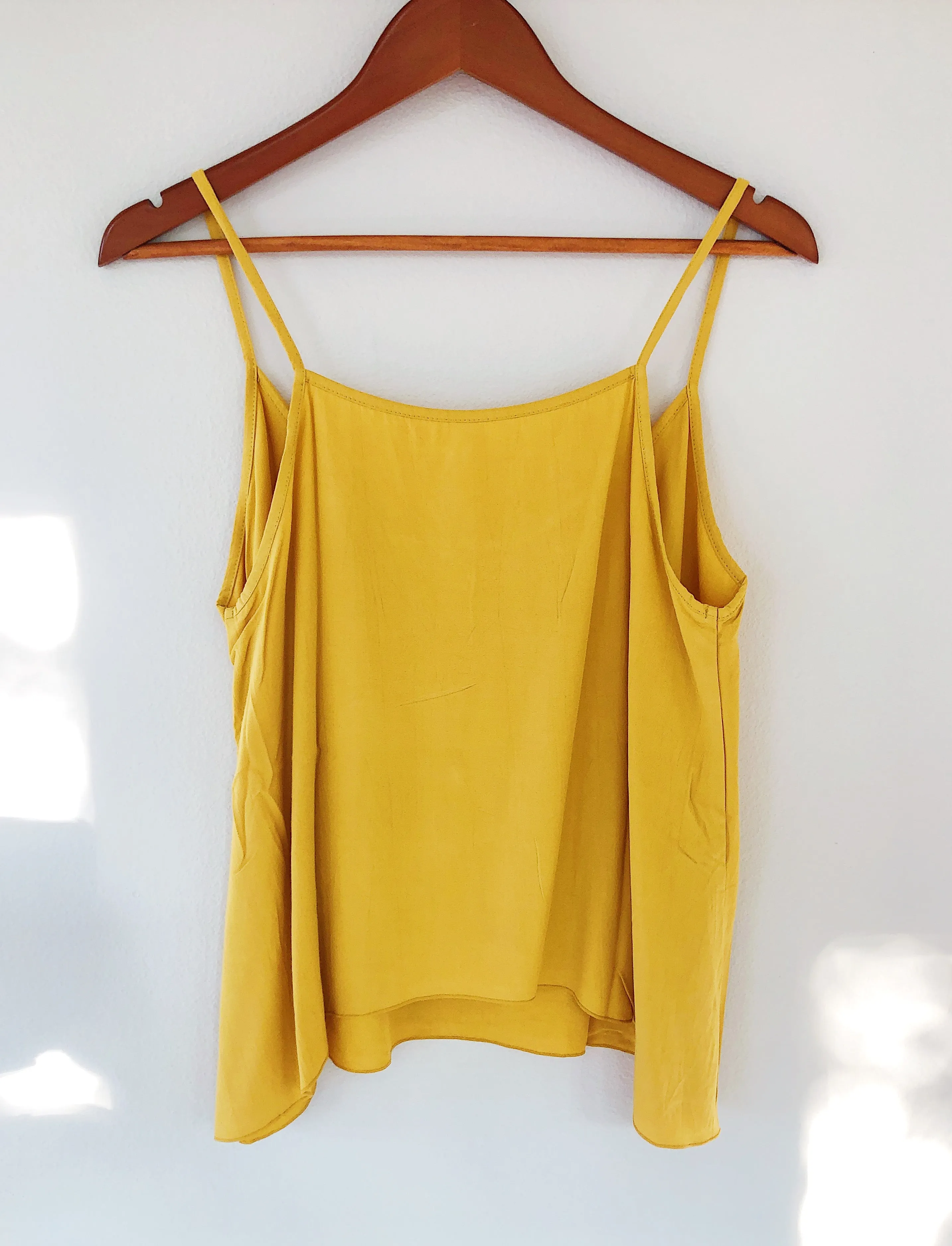 CAMILLE IN MANGO