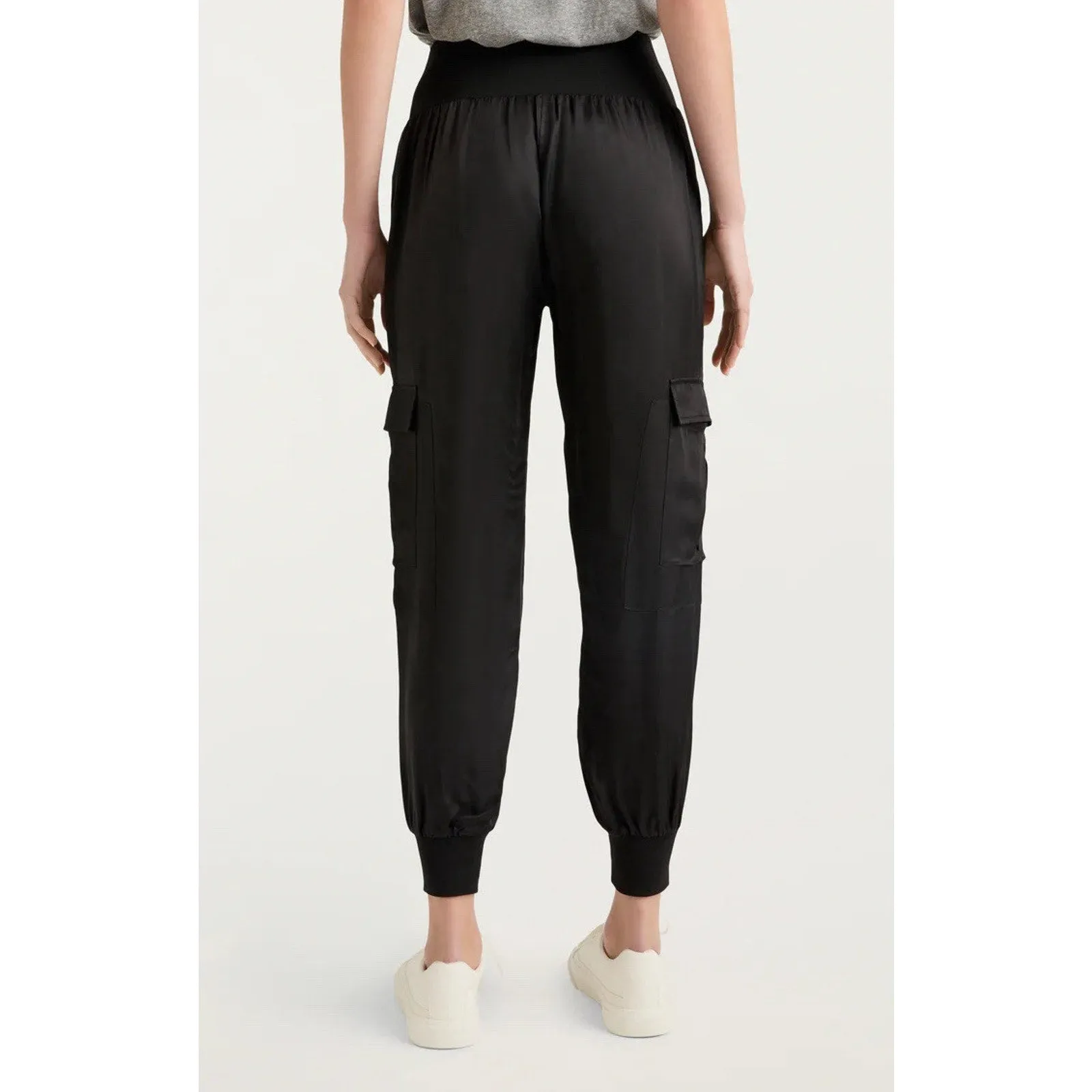 Cinq à Sept Women's Giles Twill Cargo Joggers – Black, Size Small