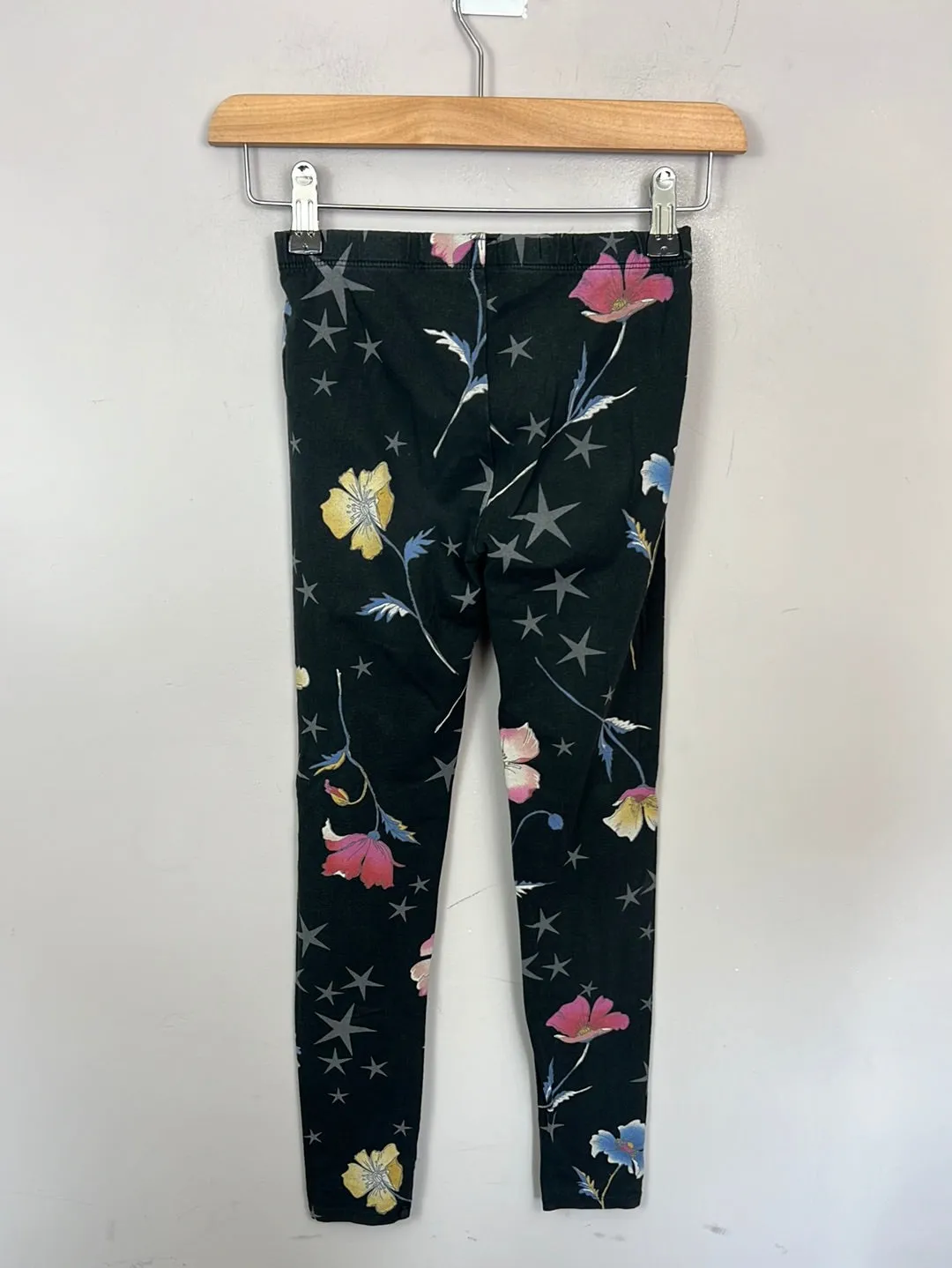 Gap black floral leggings 10-11y