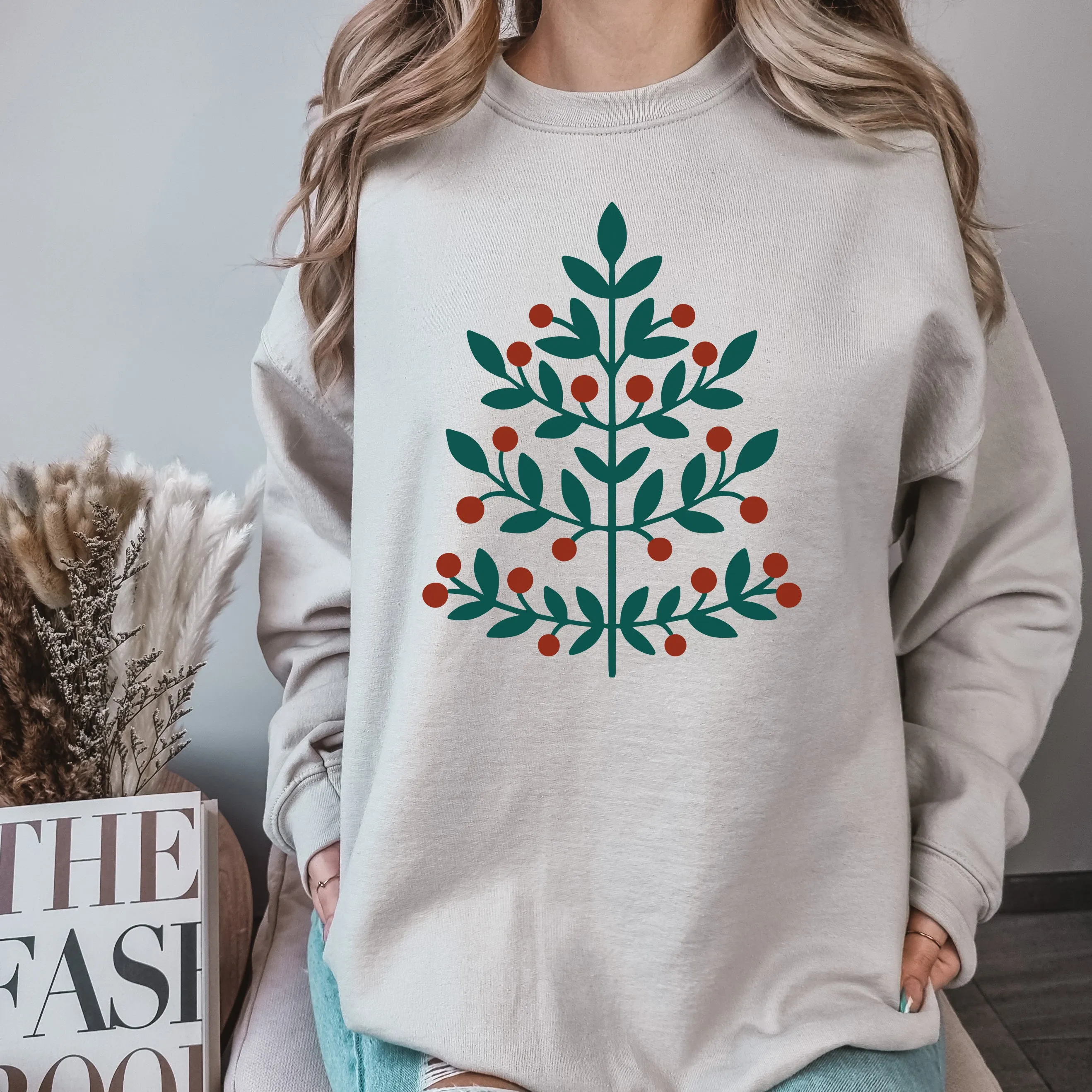 HOLLY BERRY TREE CREWNECK | CHRISTMAS SWEATSHIRT | HOLIDAY