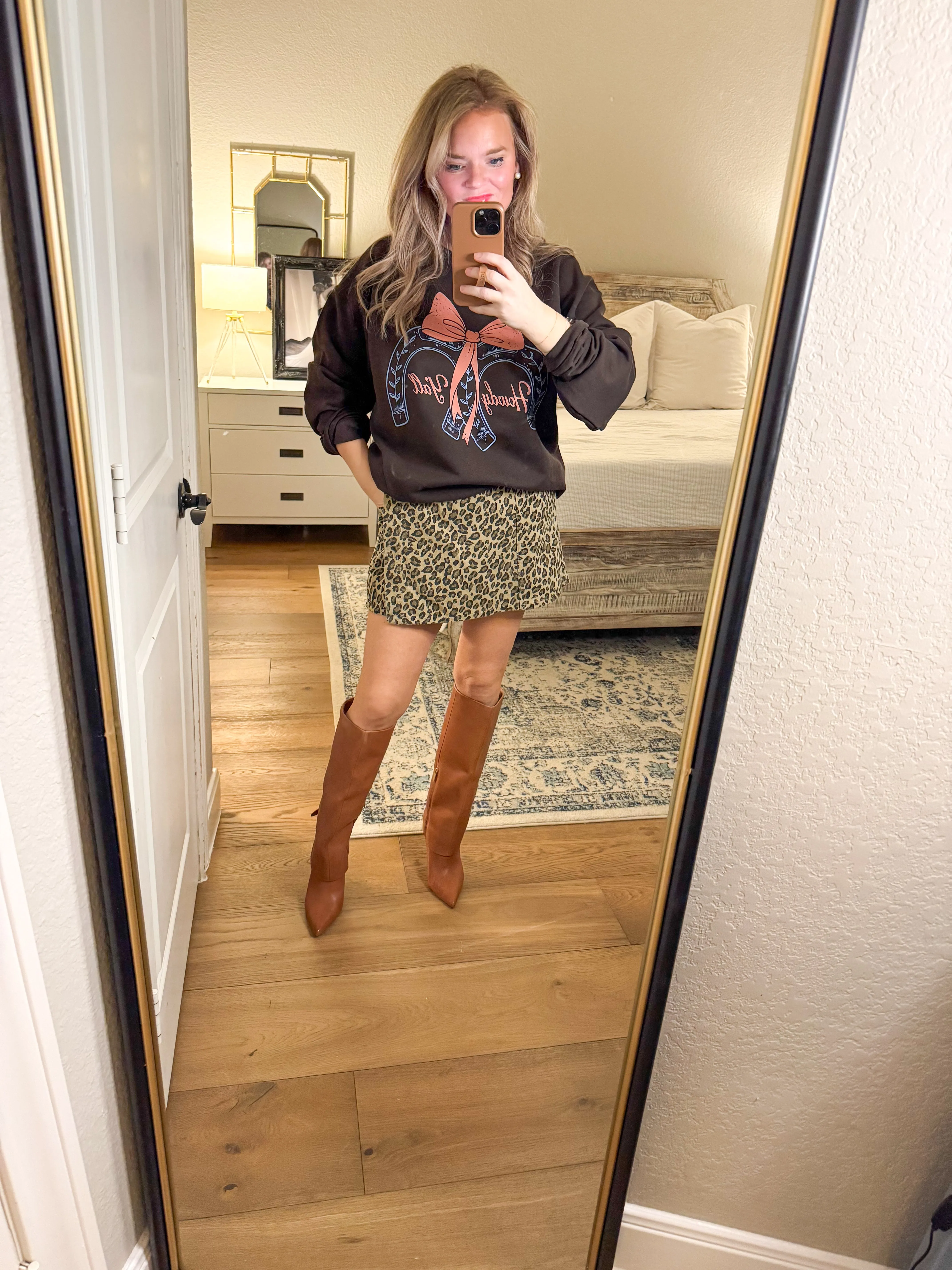Howdy Y’all Sweatshirt
