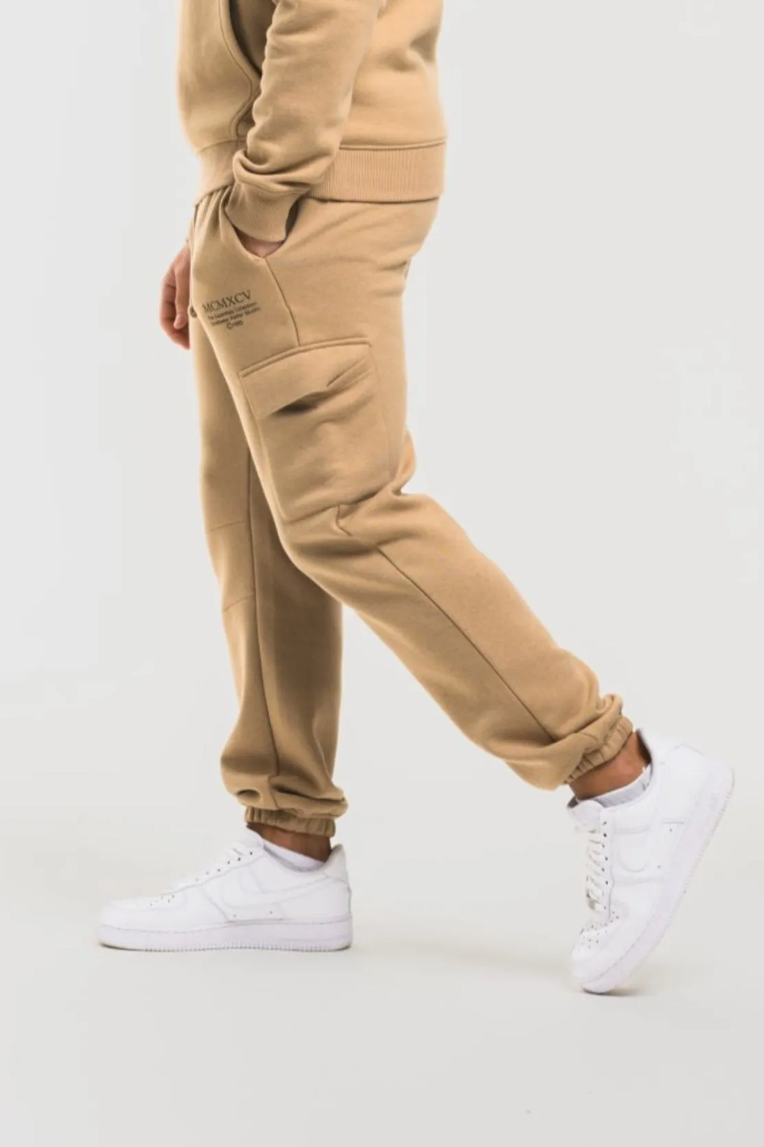 INTEGER JOGGER - SAND