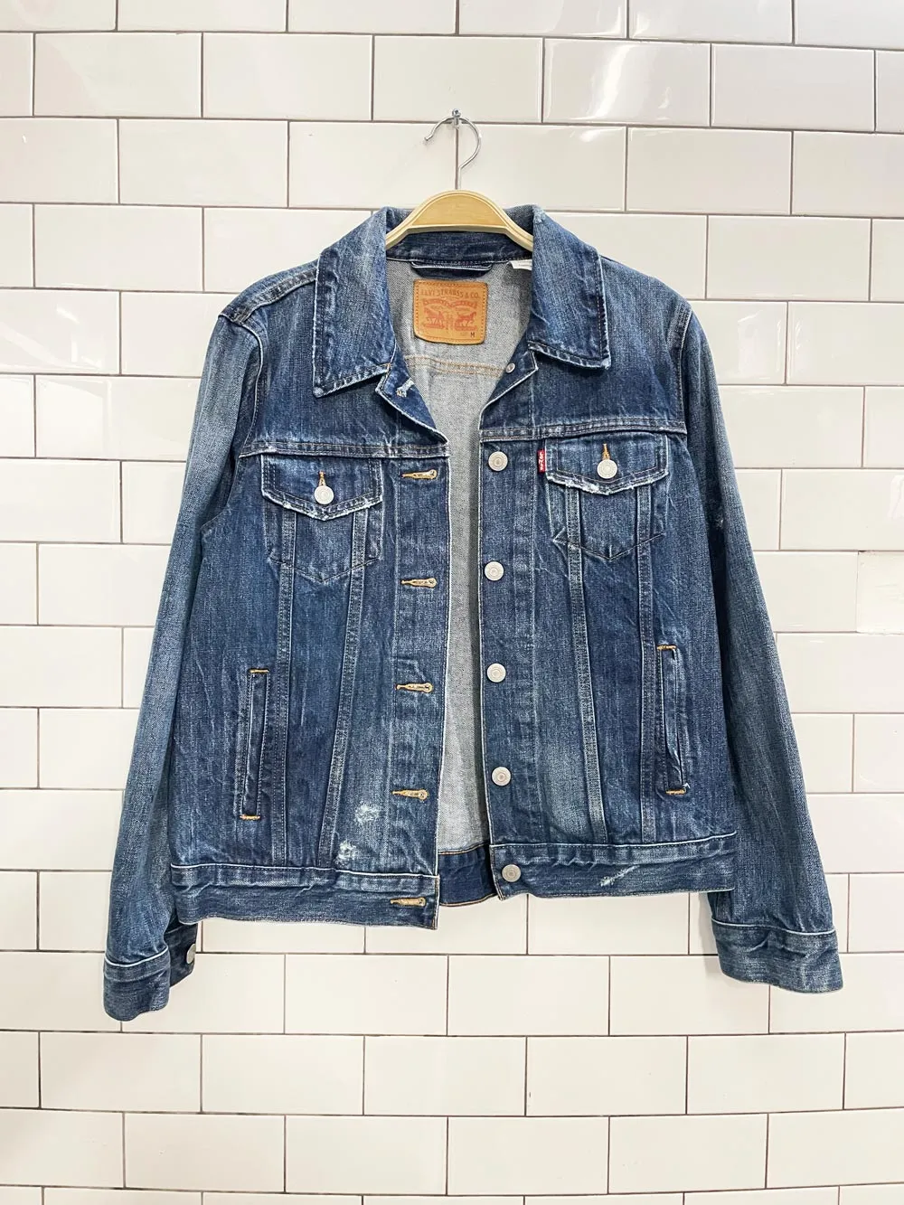 levi's original denim trucker jacket