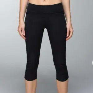 LULULEMON Black Run Pace Crop Leggings Size 4