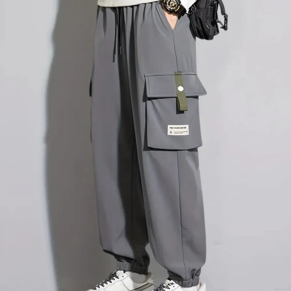 Men's cargo pants relaxed fit with functional pockets - versatile casual trousers for everyday wear