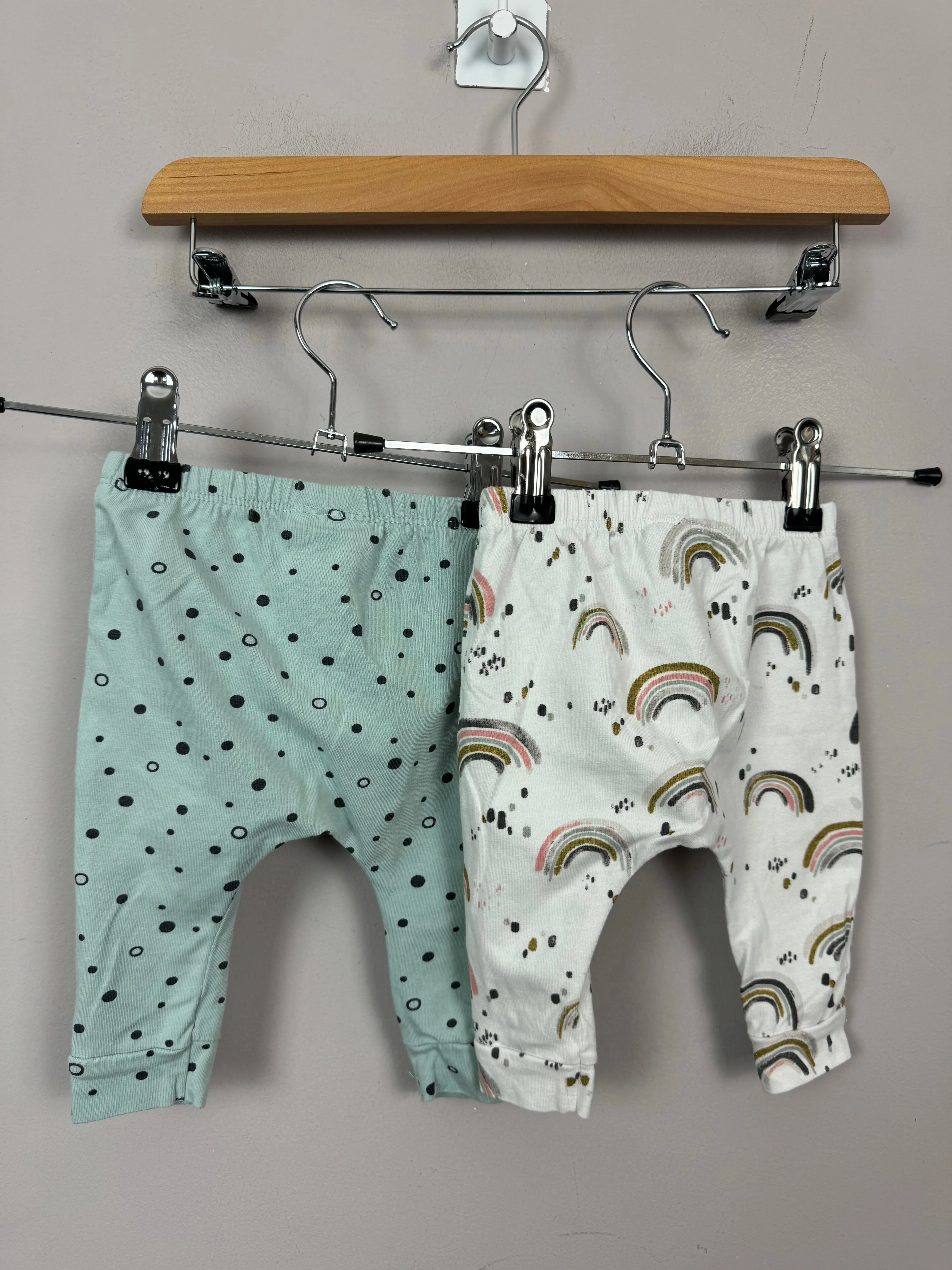 Next rainbow/spot leggings 3-6m