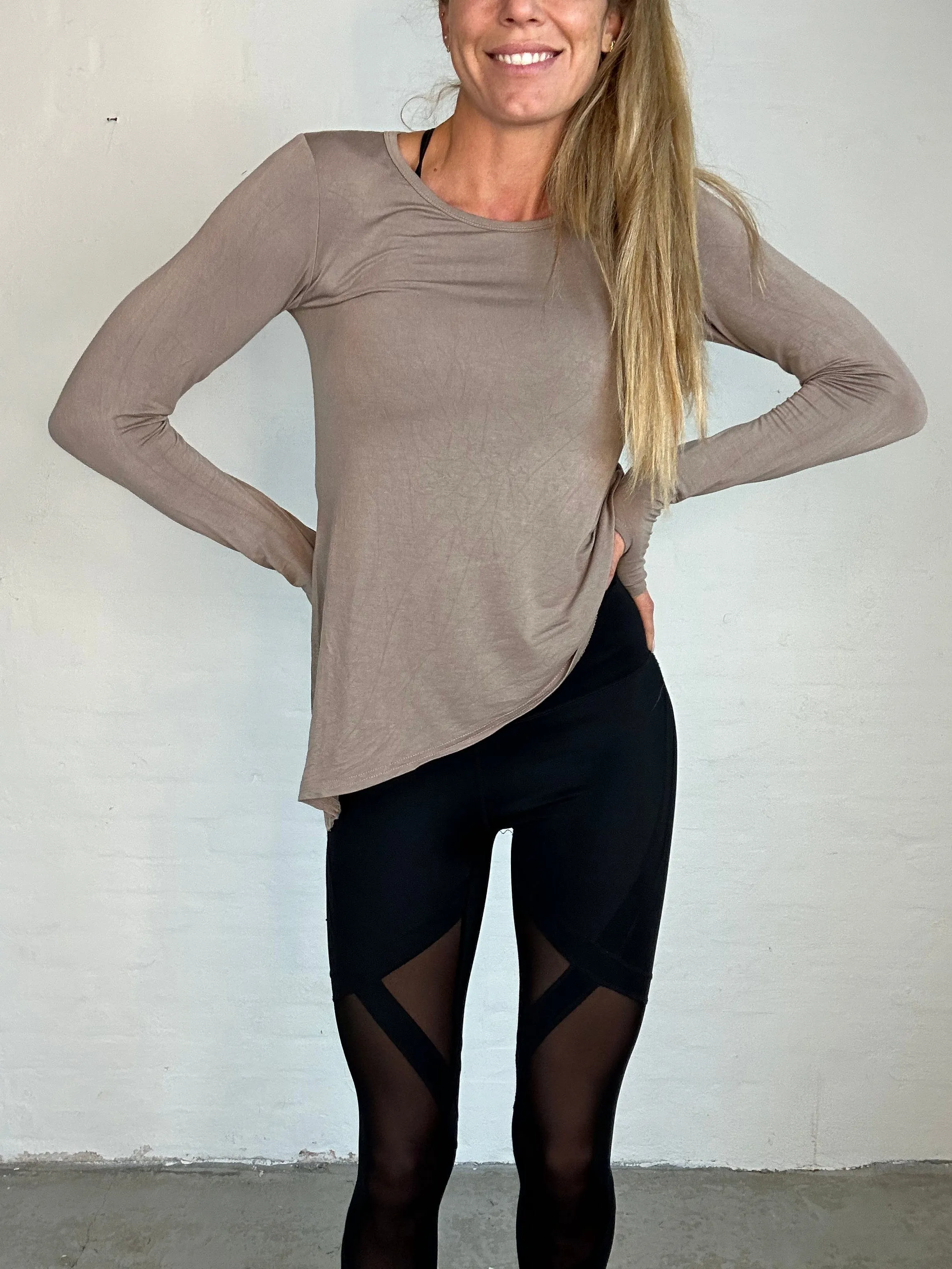 Sassy Copenhagen - Enya Black leggings with mesh - Fitness shape wear (NOTE size s/m is in preorder until week 16)