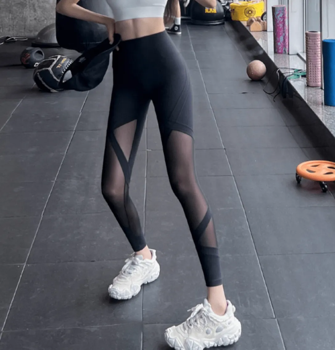 Sassy Copenhagen - Enya Black leggings with mesh - Fitness shape wear (NOTE size s/m is in preorder until week 16)