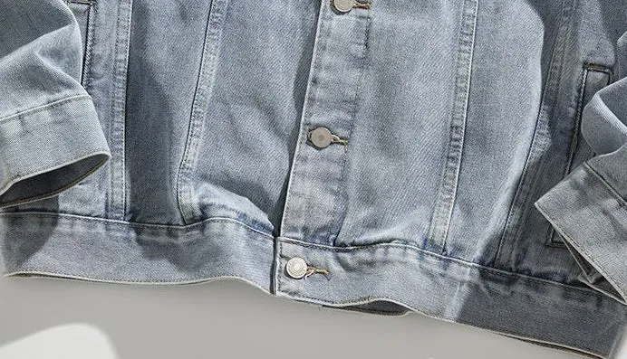 Vintage-style Trucker Jacket for the Casual Man
