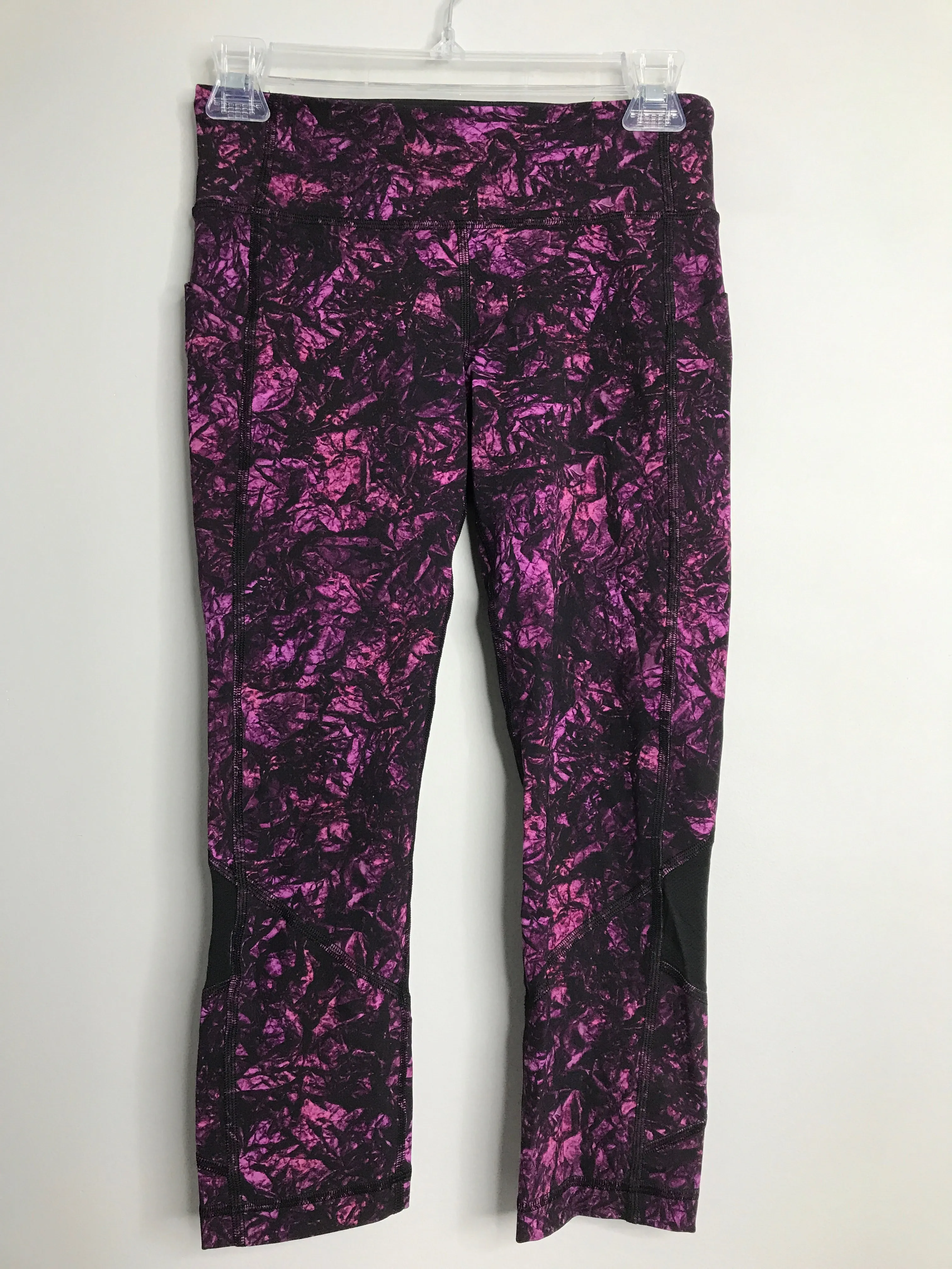 Womens Size 4 Misses Purple lululemon Athletic Leggings