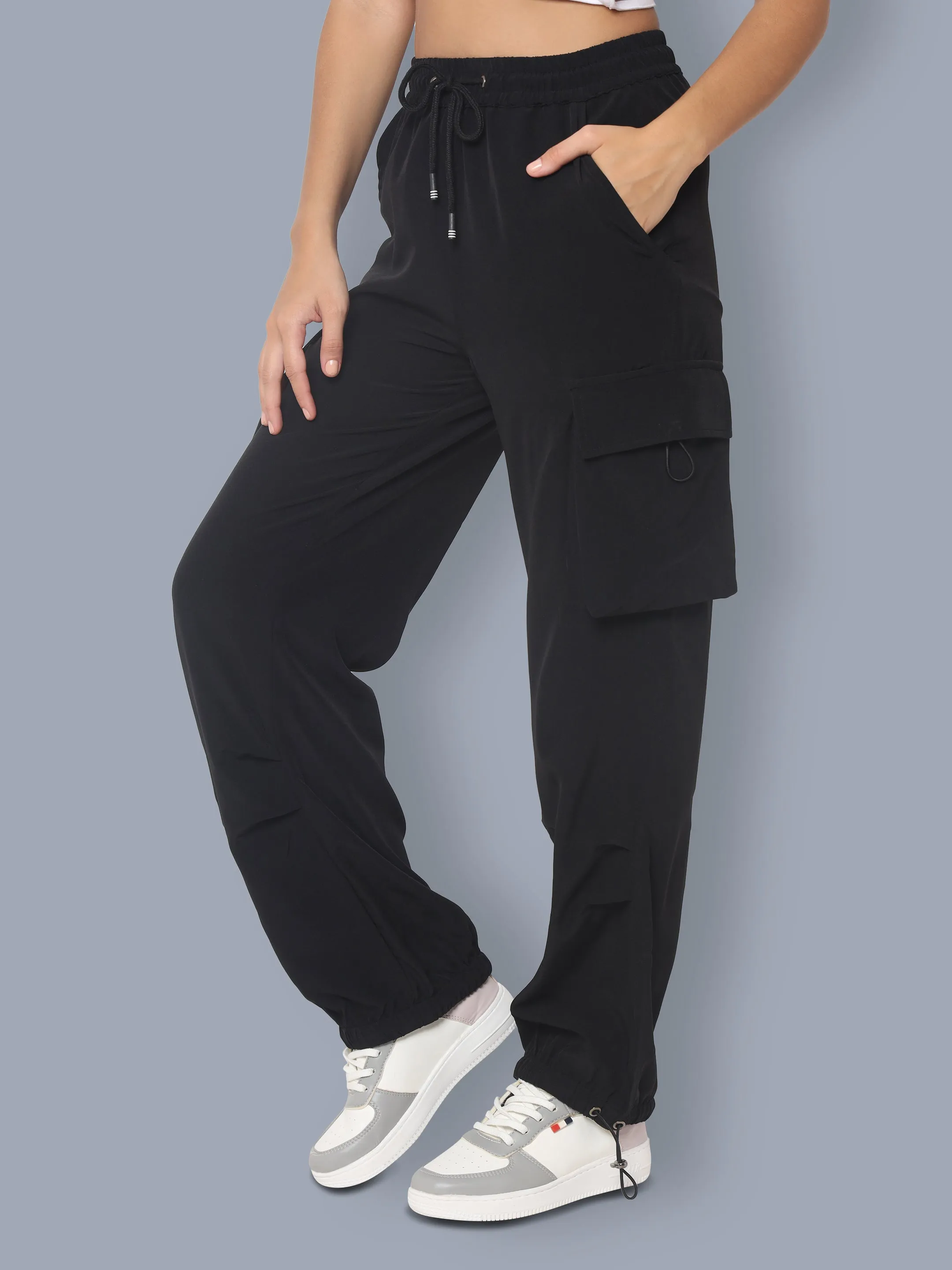 WOMEN'S TACTICAL CARGO JOGGERS (BLACK)