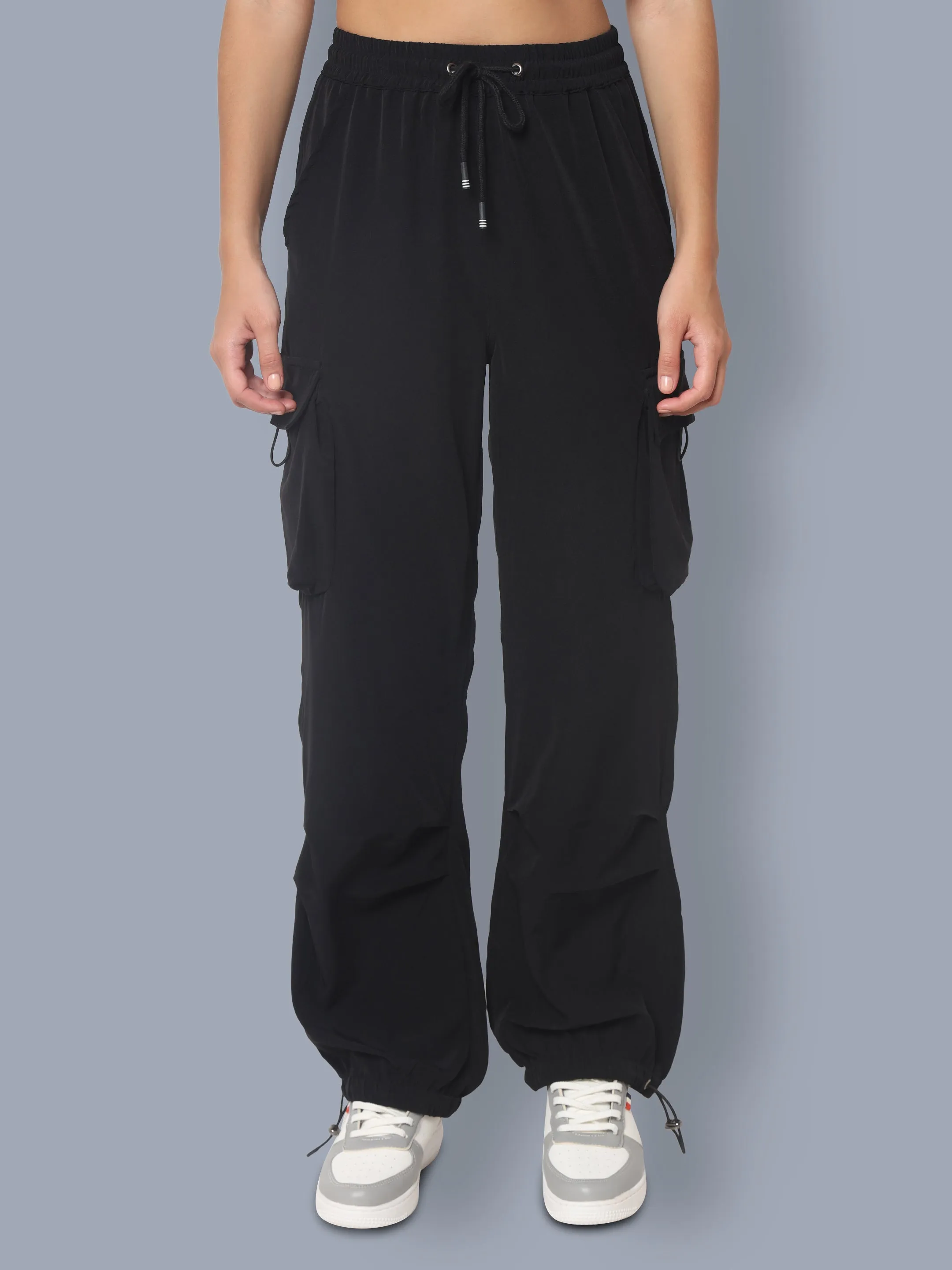 WOMEN'S TACTICAL CARGO JOGGERS (BLACK)